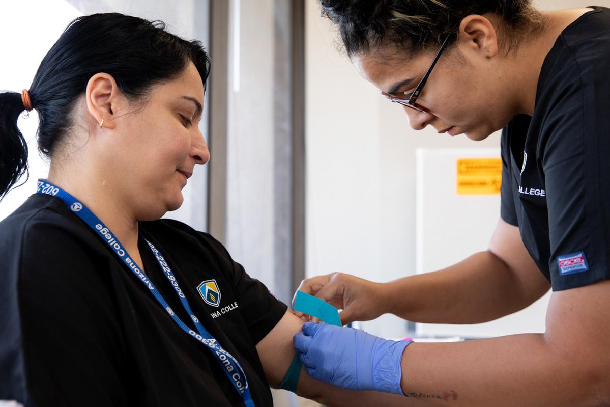 Medical Assistant Program and Phlebotomist training at Arizona College in Mesa, Arizona.