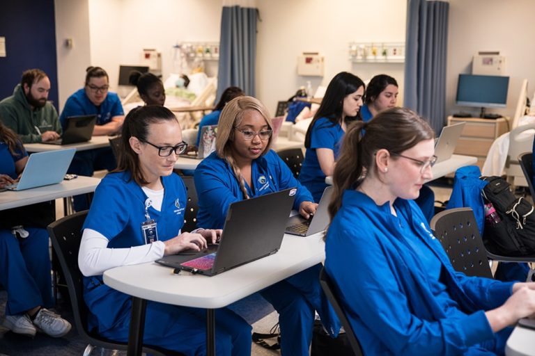 Nursing College in Cincinnati students