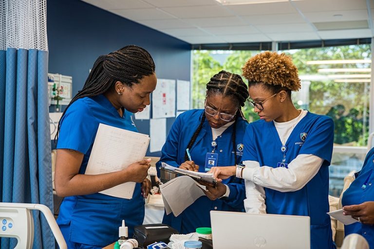 Nursing Degree students in lab